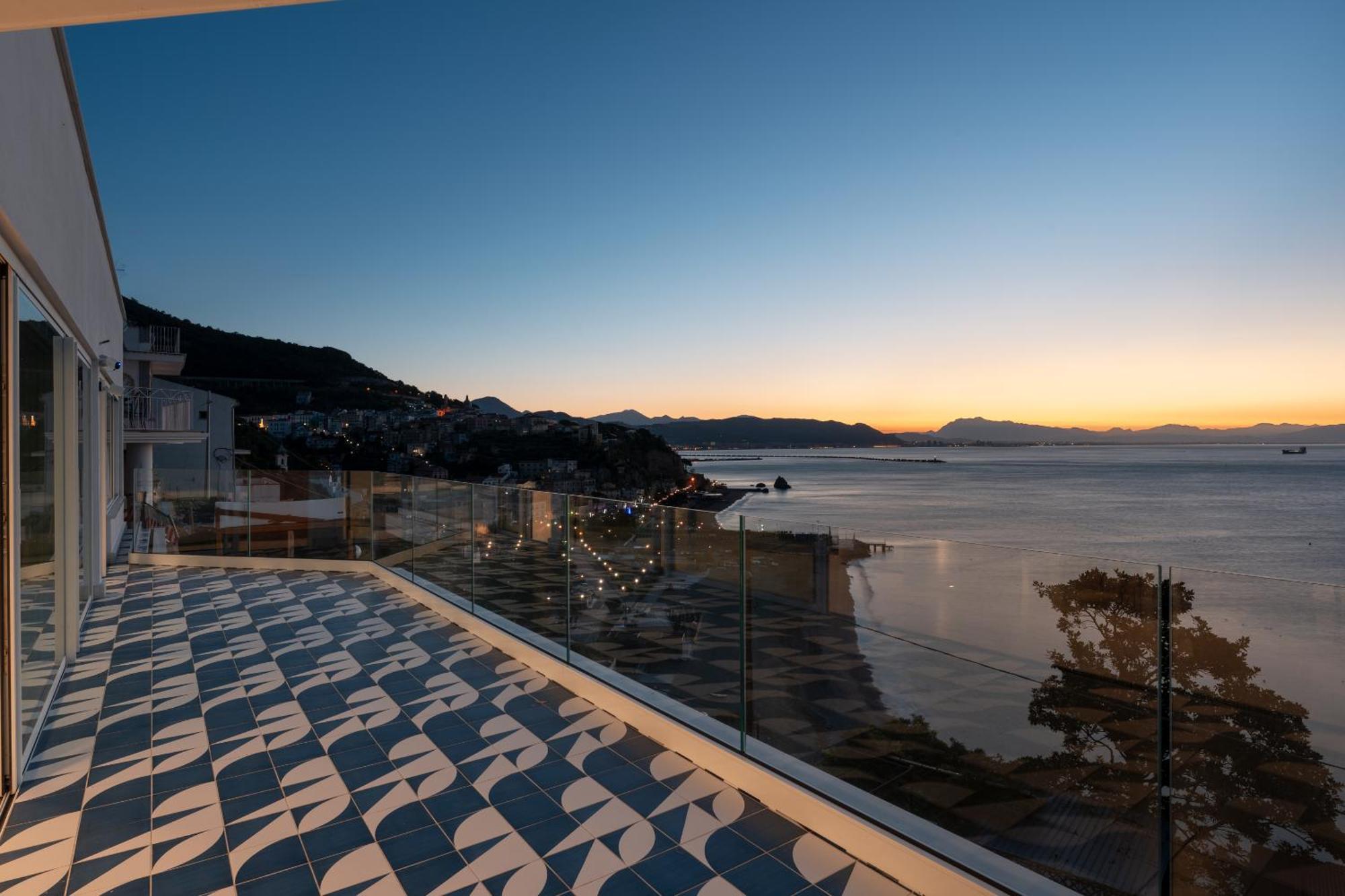 Laguna Blu - Resort Villa Overlooking The Sea On The Amalfi Coast Vietri Extérieur photo