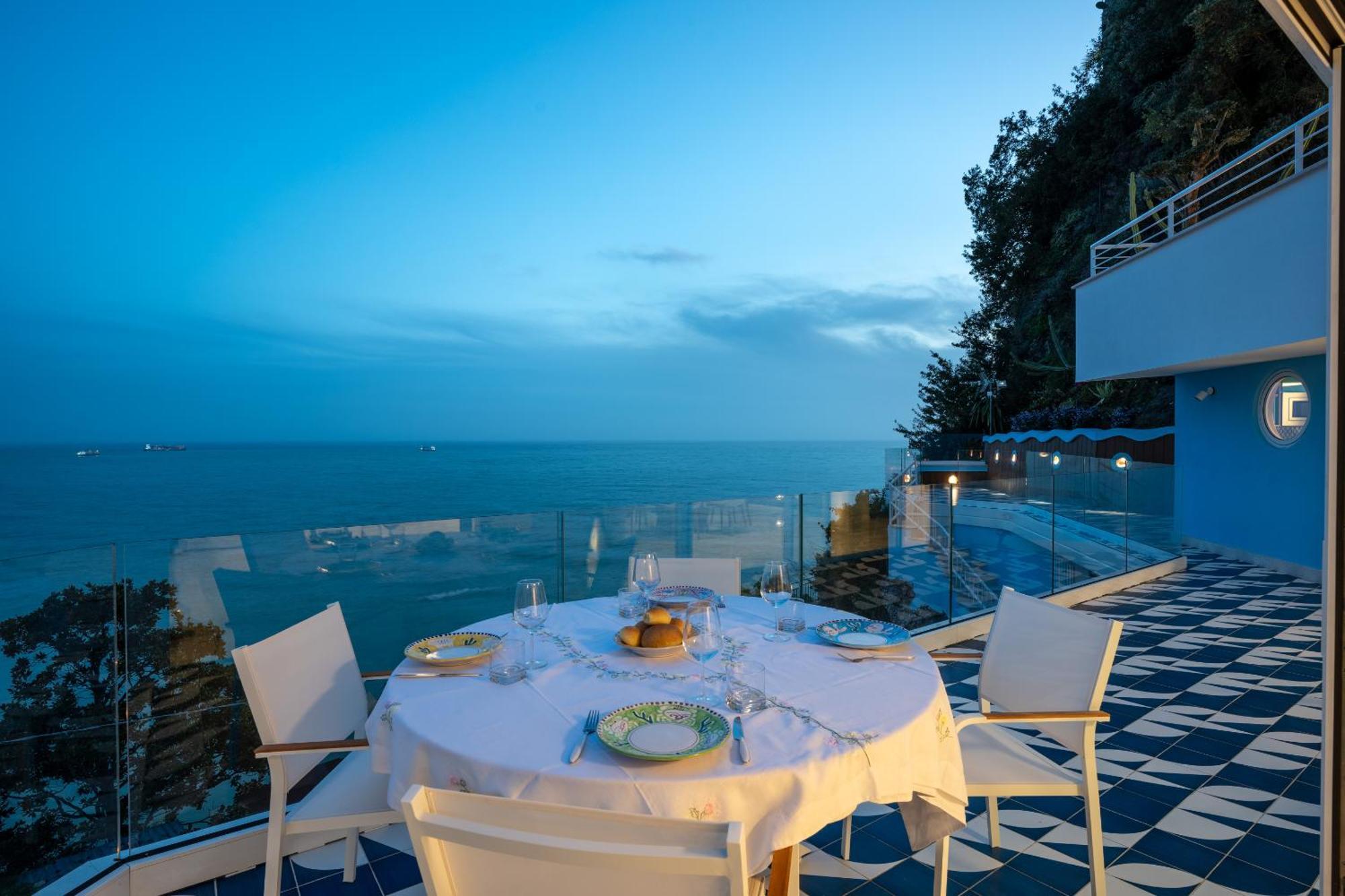 Laguna Blu - Resort Villa Overlooking The Sea On The Amalfi Coast Vietri Extérieur photo